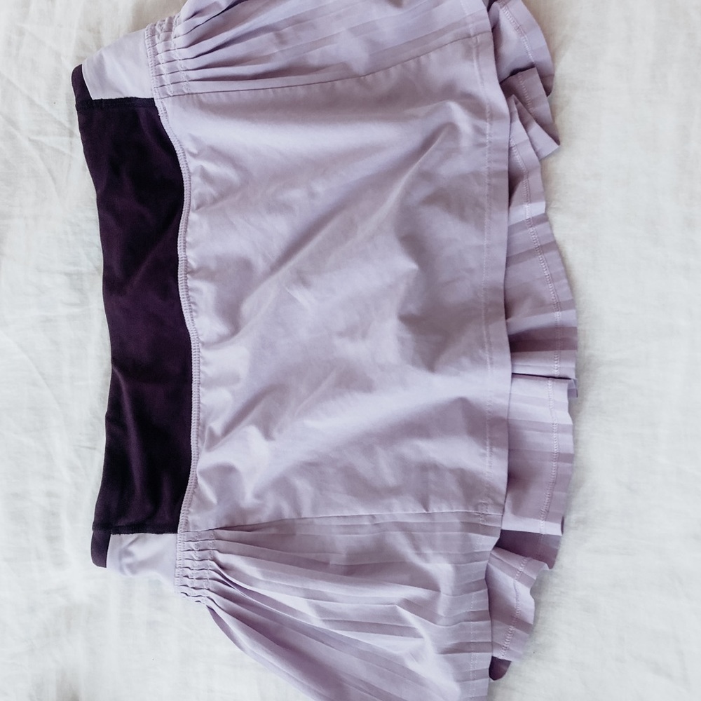 LULULEMON SKIRT SIZE 6